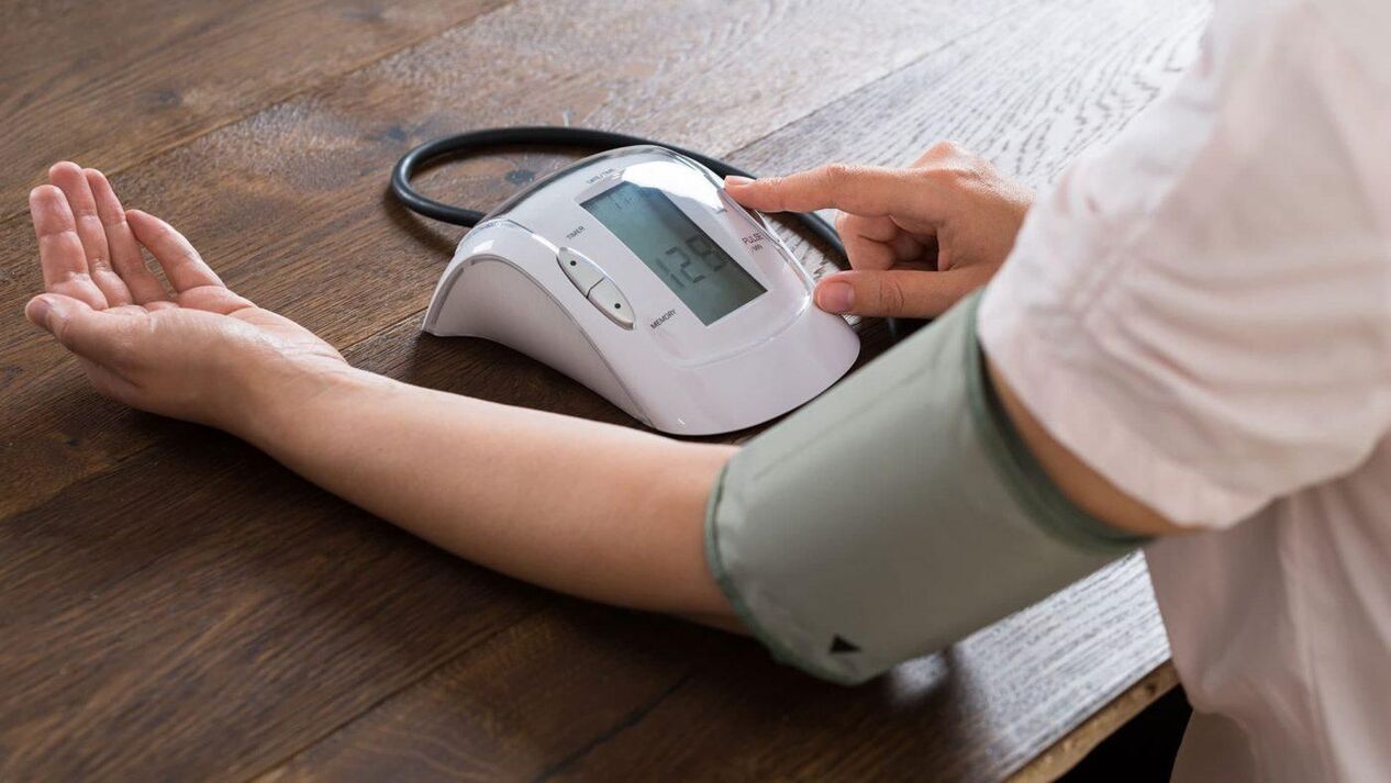 Augsts spiediens pirms kardiformas